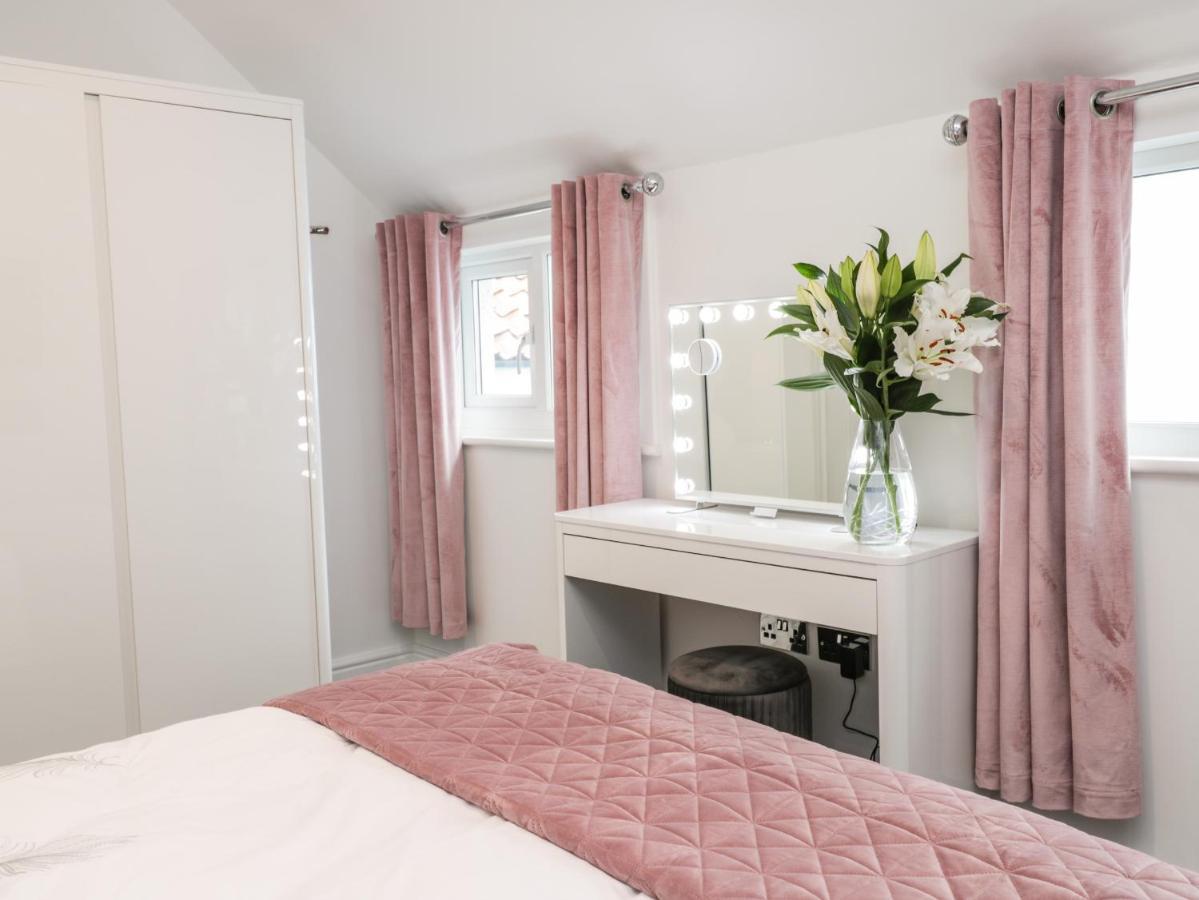 Appartement Daisy'S Den à Whitby Extérieur photo